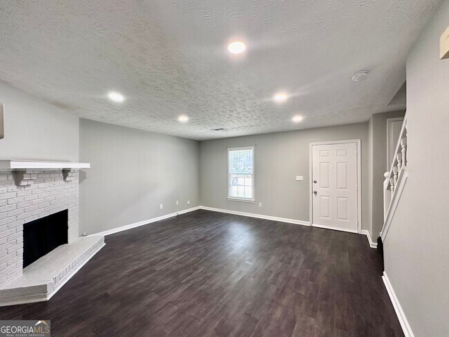 Foto del edificio - 292 Timber Creek Ln SW