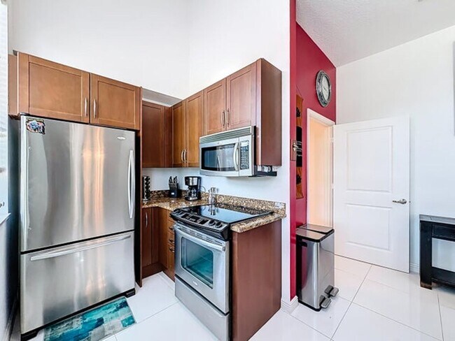 Photo - 450 N Federal Hwy House