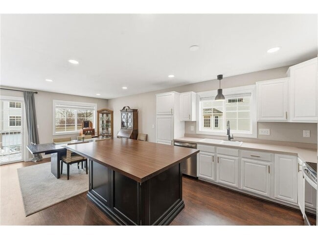 Building Photo - 7598 Crimson Ln