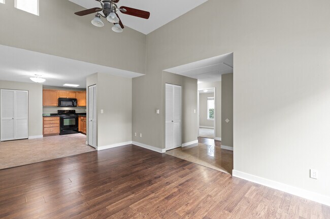 Building Photo - 4308 NE Sunset Blvd