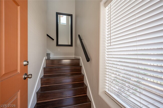 Foto del edificio - 7701 W Robindale Rd