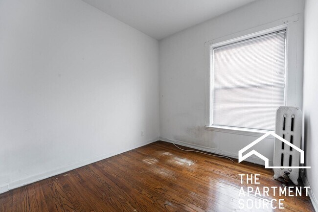 Foto del edificio - 3032 N Halsted St