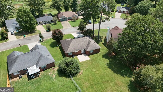 Foto del edificio - 2806 Stonewater Dr