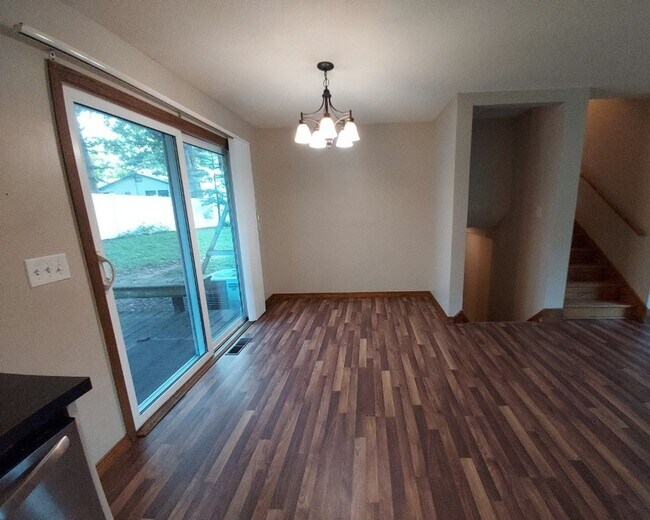 Foto del edificio - Charming 3-Bedroom Home Near Downtown Stillwater!