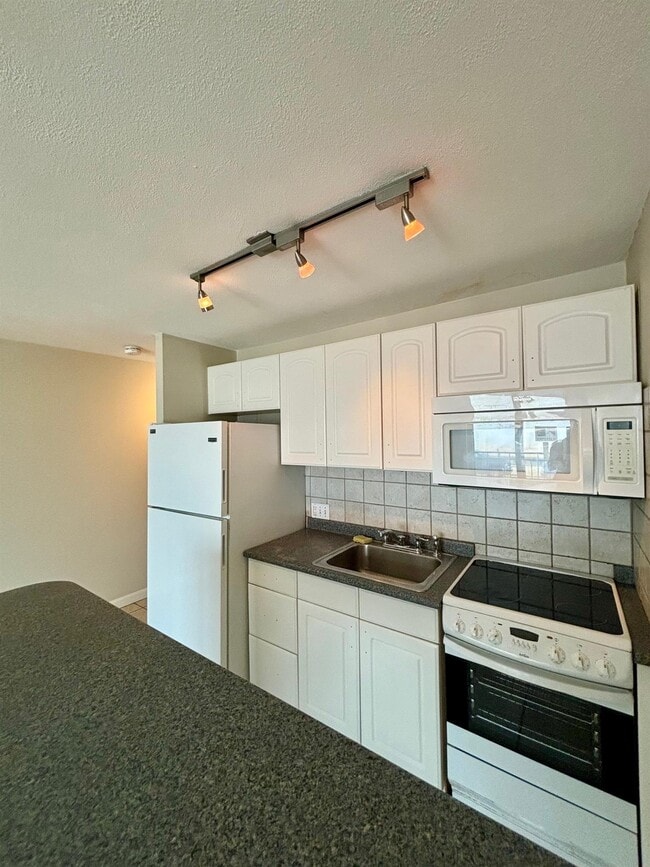 Building Photo - 363 Revere Beach Blvd