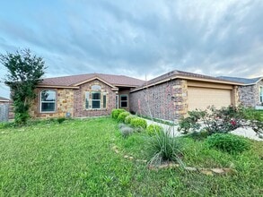 Building Photo - 3100 Rockwall Dr