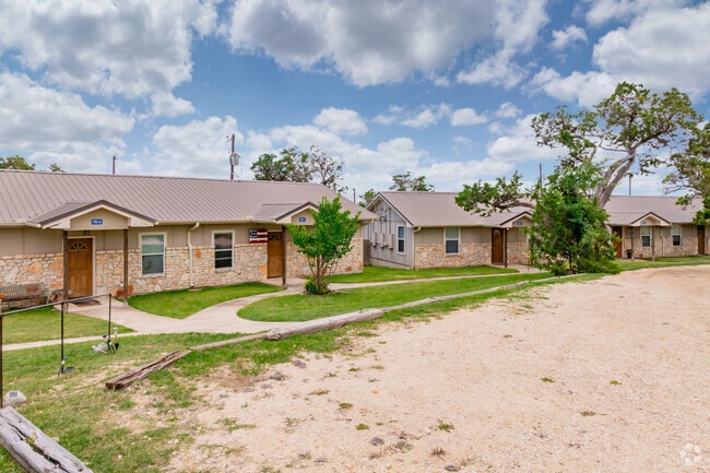 1 Bedroom Units - Country Hills