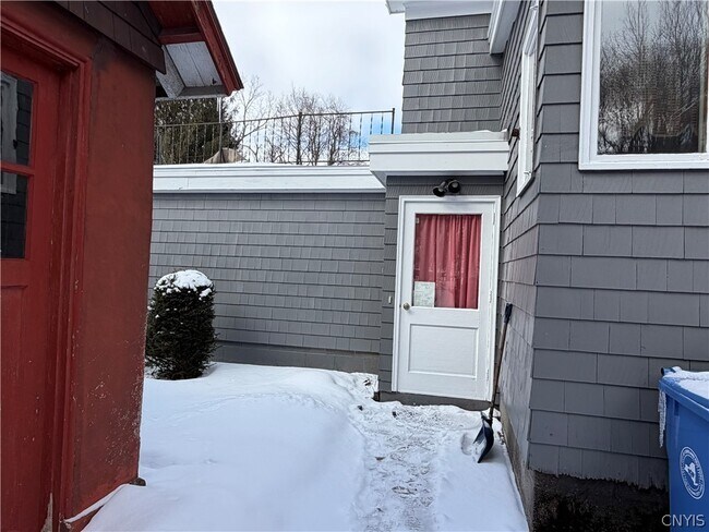 Foto del edificio - 21 Otter Creek Pl