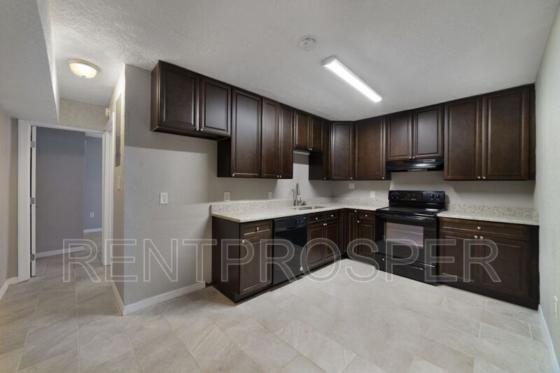 435 Eaton St Unit A, Eatonville, FL 32751 Condo for Rent in