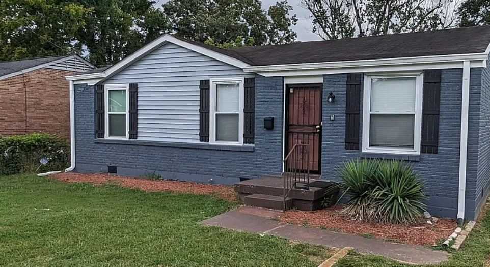 Foto principal - 3120 Ewingdale Dr