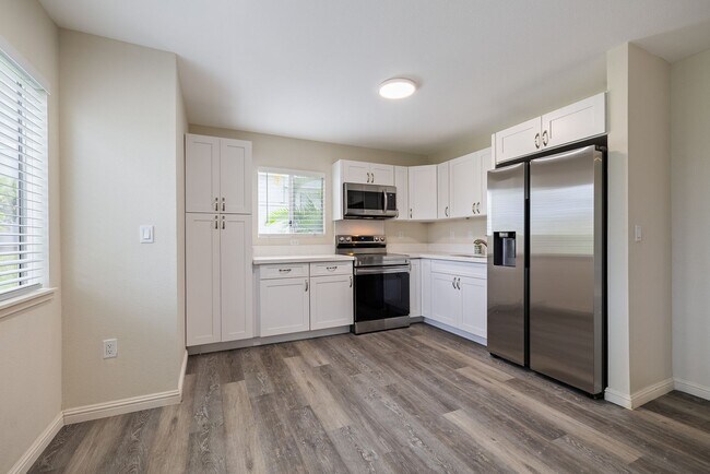 Foto del edificio - ~Pet Friendly - 2 bed /1 bath w/ 2 parking - Mililani Mauka~