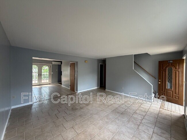 Building Photo - 186 White Dogwood Dr