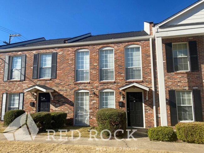 Foto del edificio - Canterbury Townhouses- Columbus, MS