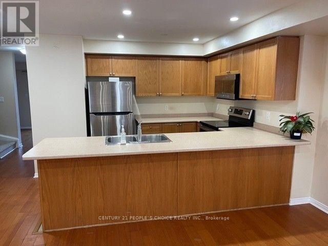 Building Photo - 3200-3200 Bentley Dr