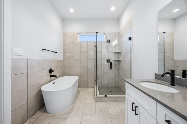 Photo - 6107 Campos Dr House