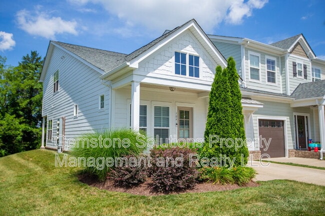 Building Photo - 1041 Honey Bush Cir