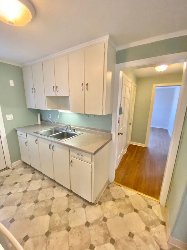 Foto del edificio - 2 Lindenwood Dr