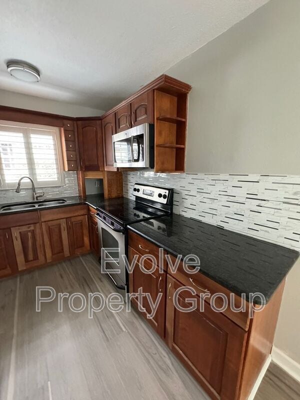 Building Photo - 1252 Villa Lane - VI 1252 151
