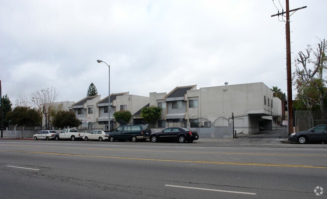 Building Photo - Nordhoff Apartments