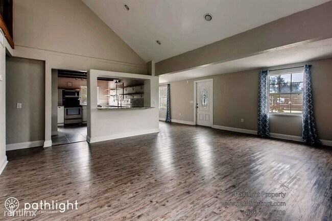 Building Photo - 3 br, 2 bath House - 2611 223rd Street Eas...