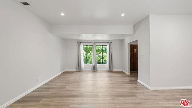 Building Photo - 5519 Ventura Canyon Avenue, Los Angeles, C...