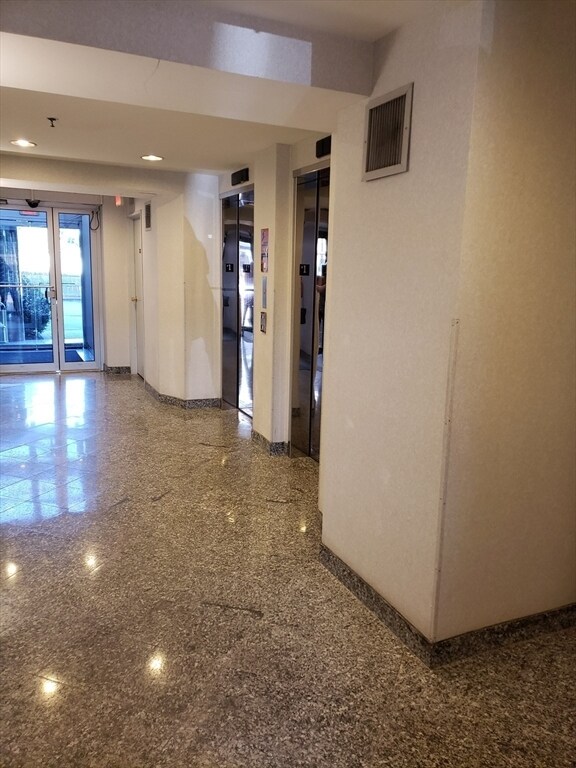 Foto del edificio - 500 Washington St
