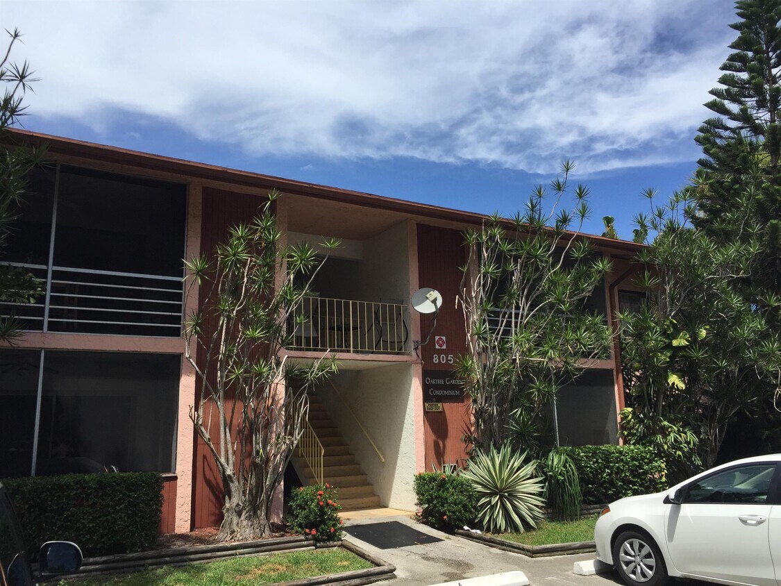 805 SW 30th St, Fort Lauderdale, FL 33315 Townhome Rentals in Fort