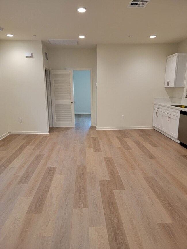 Foto del edificio - 9388 Olive St