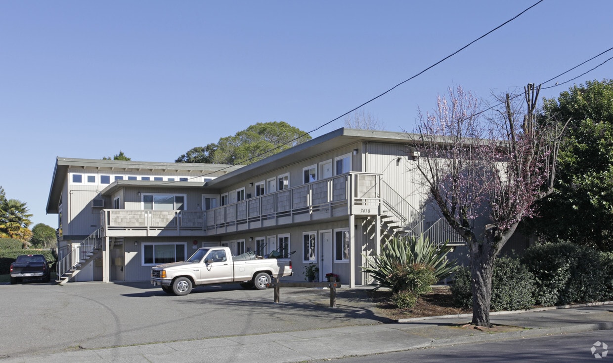 The Grove Apartments Apartments 7400 Bridgit Dr Rohnert Park, CA