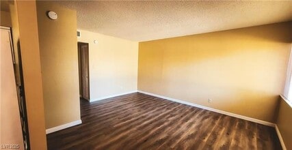 Building Photo - 350 E Desert Inn Rd