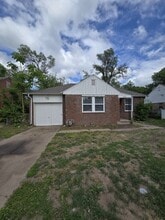Building Photo - 1040 N Volutsia