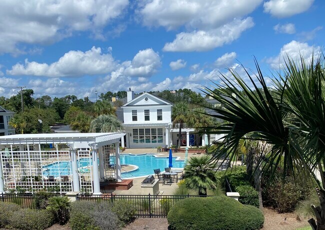 Foto del edificio - 1123 Rosewood Ln