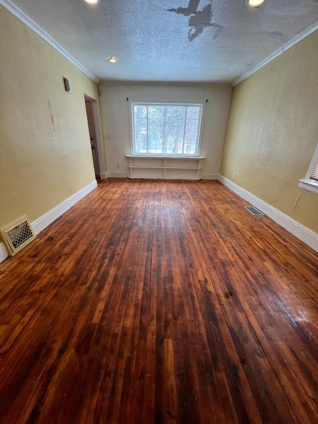 Foto del edificio - 1723 Maine St