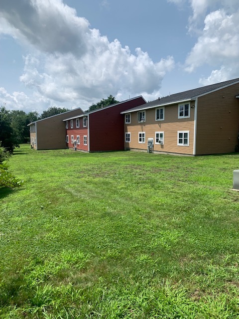 Building Photo - Forest Glen Apartments