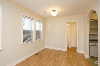 Interior Photo - The Avalon
