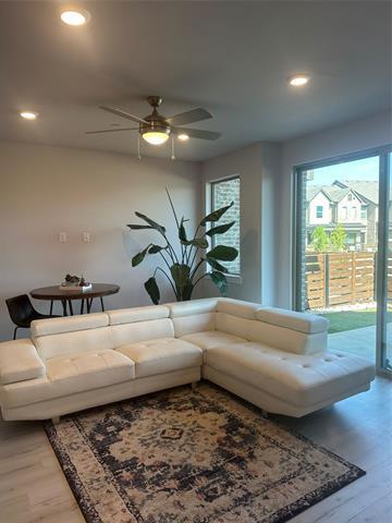 Building Photo - 2624 La Cala Dr