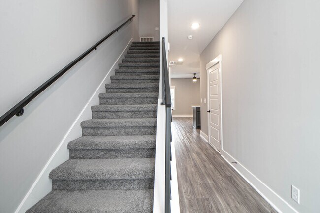 Building Photo - 1606 Jonathan Wade Cir