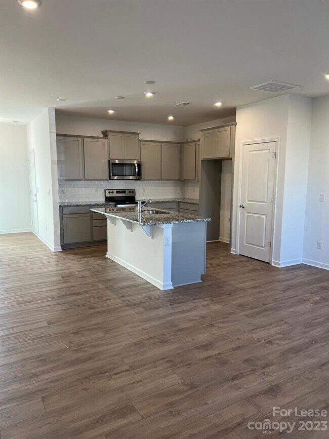 Foto del edificio - 16208 Leading St