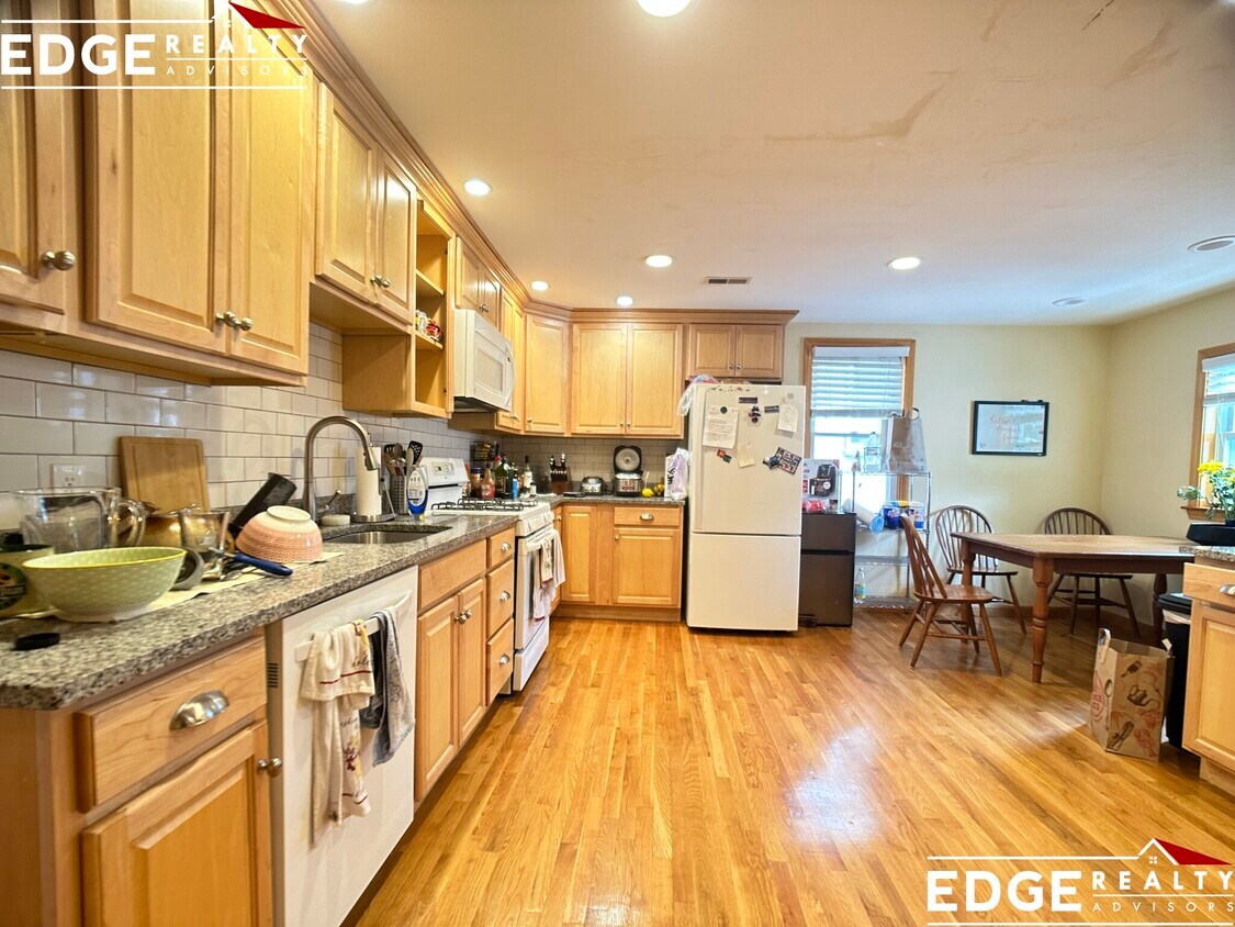 8 Gardner Rd Unit 2, Cambridge, MA 02139 Condo for Rent in Cambridge