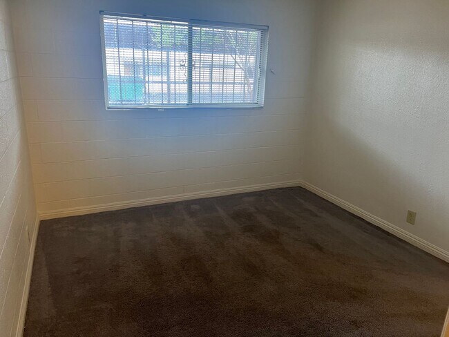 Building Photo - Affordable 1BED, 1BATH APARTMENT