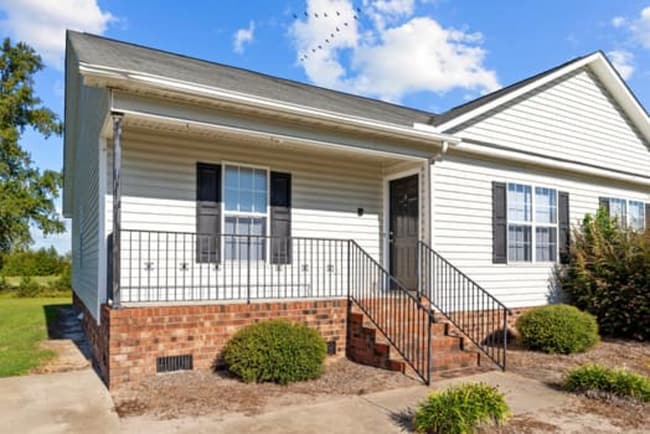 Building Photo - 2150 Oak Bend Dr