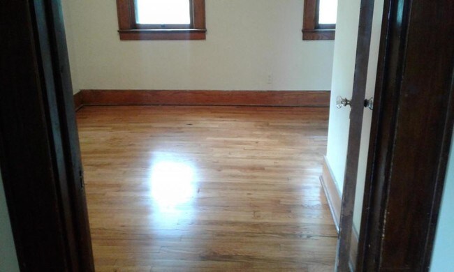 Building Photo - 103 Herkimer St.