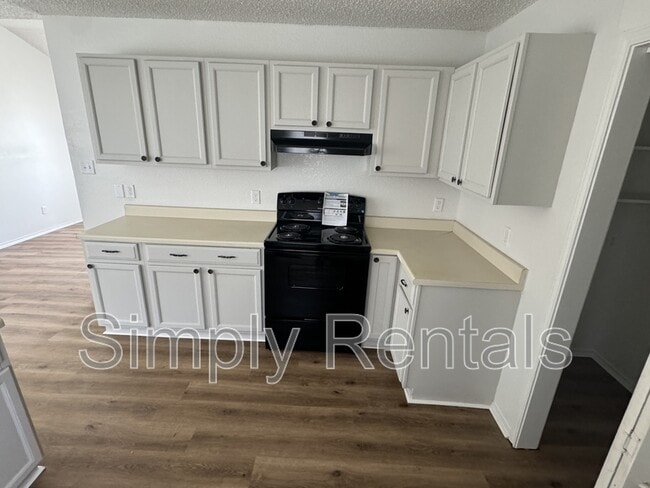 Building Photo - 2104 Gilmer St