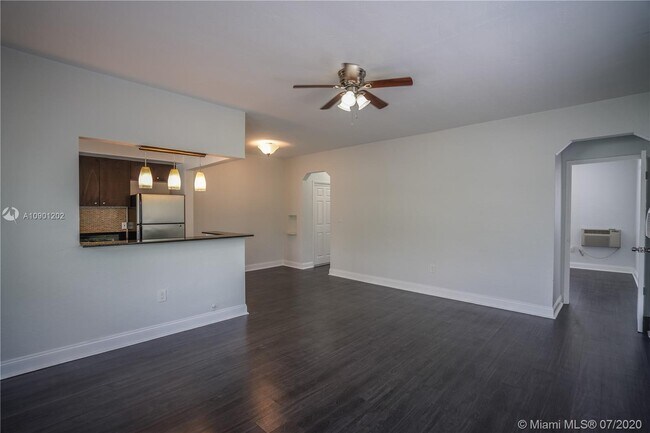 Building Photo - 535 73rd St