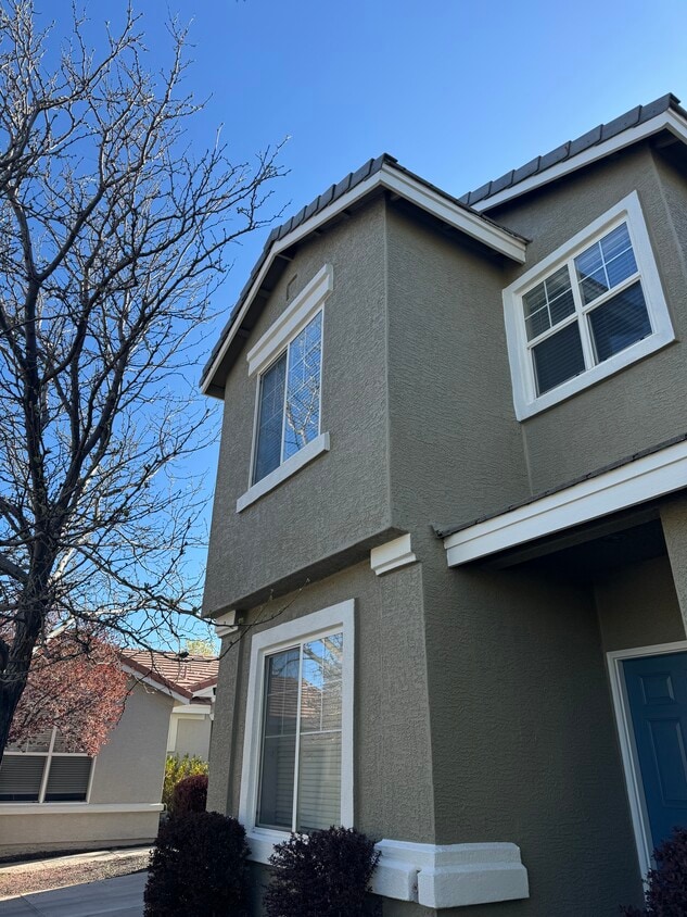 Building Photo - 10408 Chadwell Dr