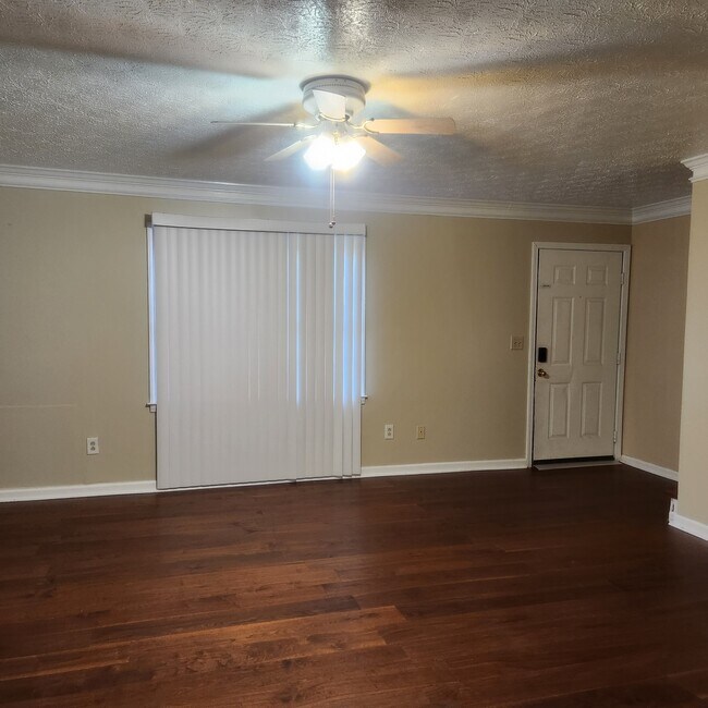 Living Room - 3022 Spruce Cir