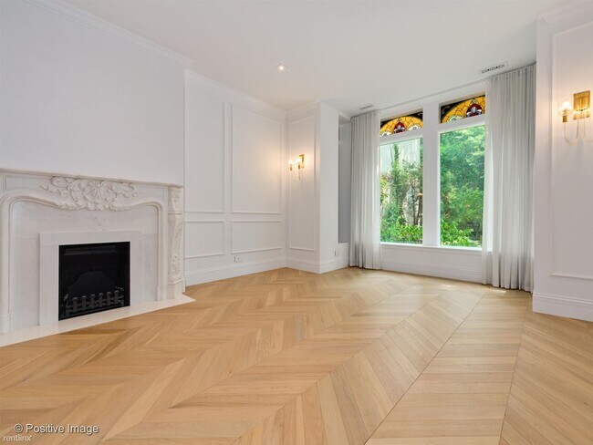 Foto del edificio - 1240 N Dearborn St