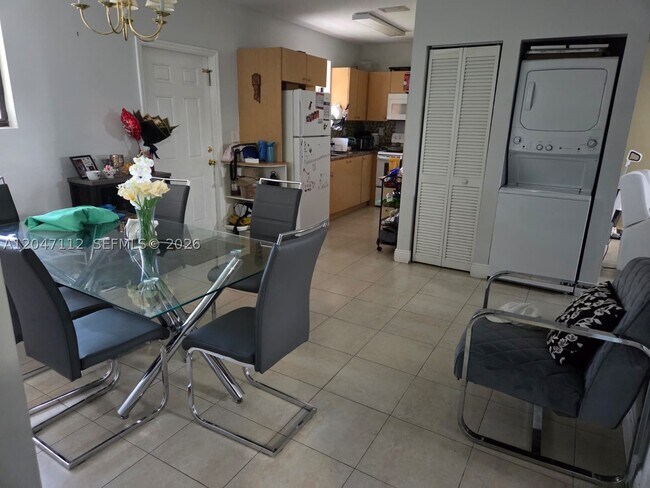 Foto del edificio - 2816 NW 15th St