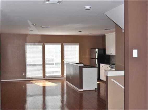 Foto del edificio - 1263 W 17th St