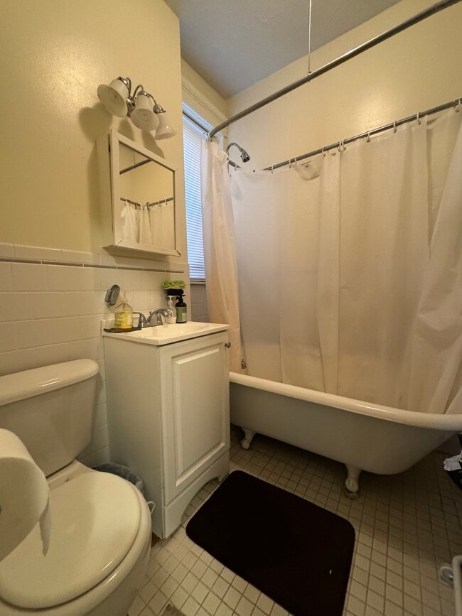 Foto del edificio - 109 Queensberry St